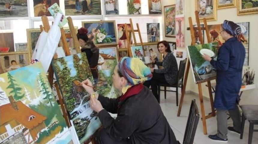 Ev Hanımıydılar, Ressam Oldular