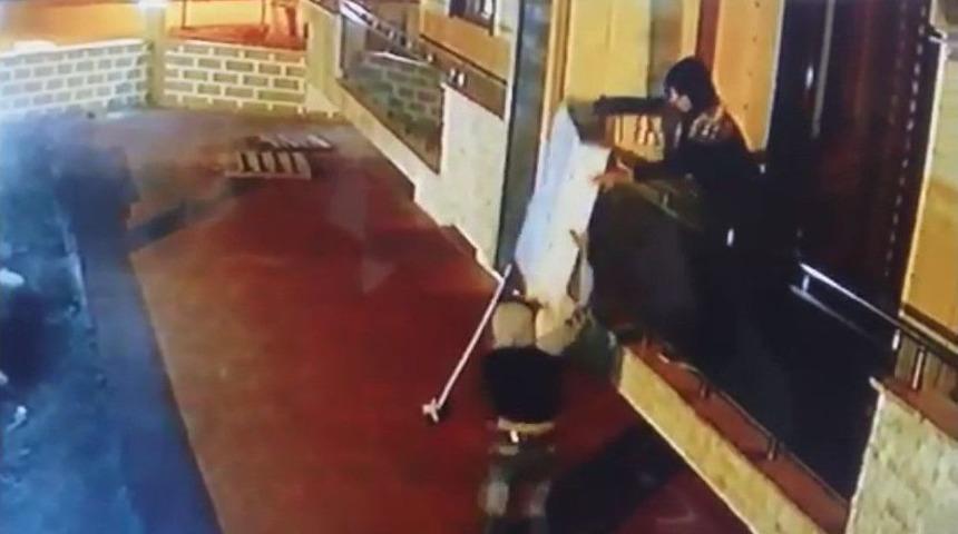 Pişkin Hırsızların Rahat Tavırları Kameraya Yansıdı