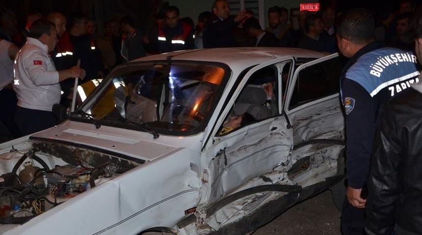 Adana&rsquo;da Trafik Kazası: 5 Yaralı