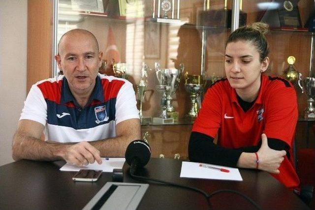 Ceyhun Yıldızoğlu: "seyircimizin Desteğiyle Girne &Uuml;niversitesi Ma&ccedil;ını Kazanacağız" 1