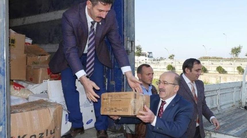 Trabzon&rsquo;dan Suriyeli M&uuml;lteciler İ&ccedil;in Yardım Tır&rsquo;ları Yola &Ccedil;ıktı