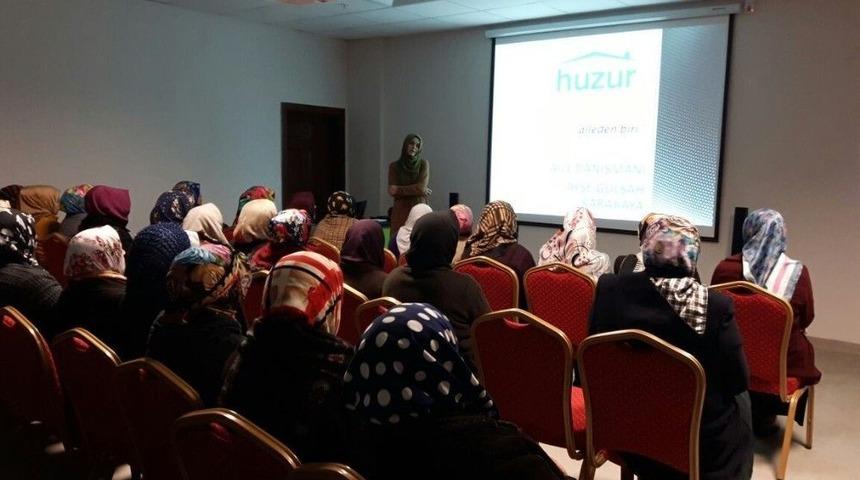 Huzur &Ccedil;ınarı İl&ccedil;elerde