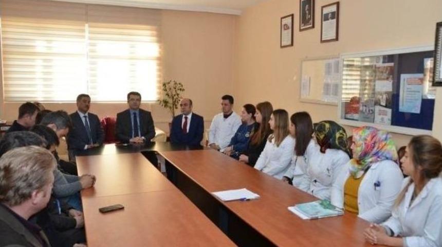 Vali Memiş&rsquo;ten G&uuml;m&uuml;şhane Lisesi&rsquo;ne &Ouml;ğretmenler G&uuml;n&uuml; Ziyareti