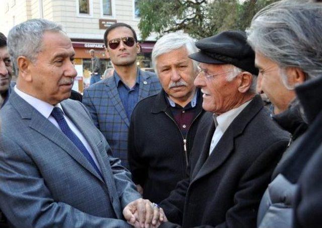 B&uuml;lent Arın&ccedil;, Kayseri de Cenaze Namazına Katıldı 2