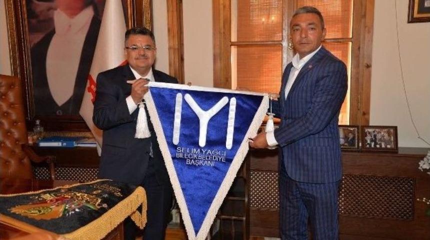 Başkan Yağcı’ya Karakeçili Yörükler Türkmenler Derneği’nden Ziyaret