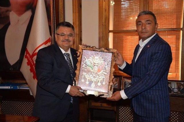 Başkan Yağcı’ya Karakeçili Yörükler Türkmenler Derneği’nden Ziyaret