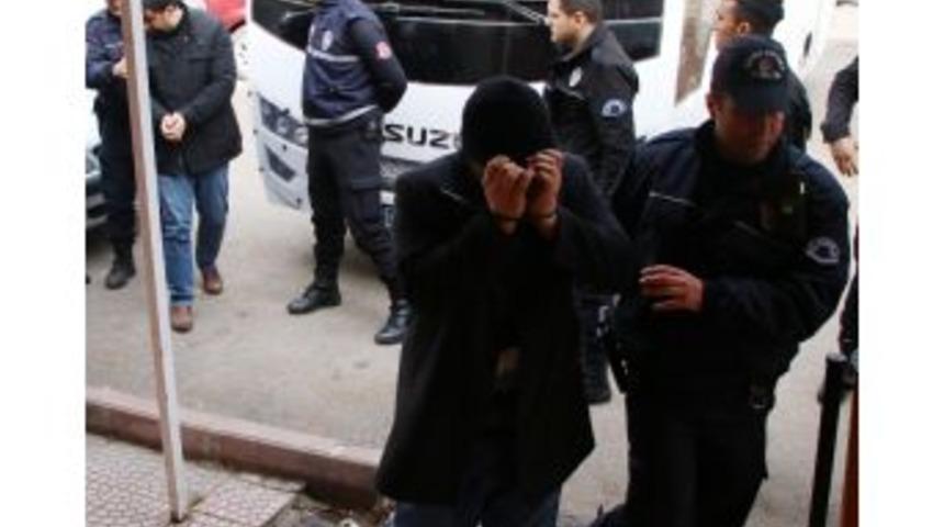 &rsquo;bylock&rsquo;&ccedil;u 16 Polis Tutuklandı