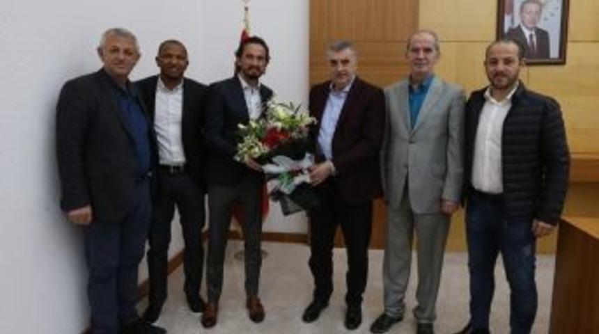 Başkan To&ccedil;oğlu G&uuml;rses Ve Şanlı&rsquo;yı Ağırladı