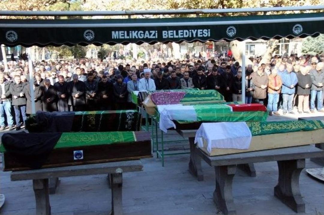 B&uuml;lent Arın&ccedil;&rsquo;ın Acı G&uuml;n&uuml;