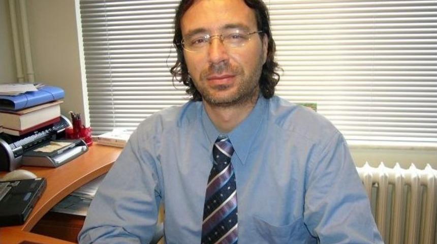 Uzmanlardan Uyarı: "orta Kulak İltihabın, İşitme Kaybına Yol A&ccedil;abilir"