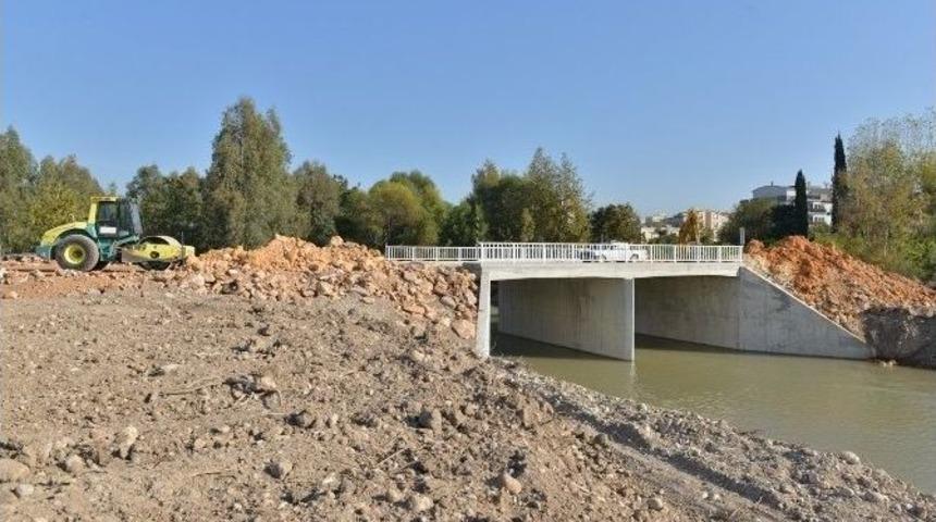 G&ouml;ksu &Ccedil;ayı K&ouml;pr&uuml;s&uuml; Tamamlandı