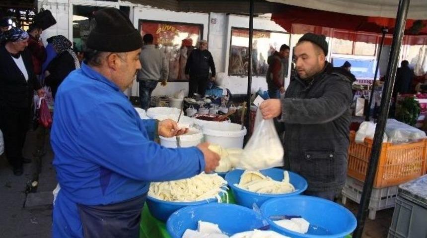 Yozgat&rsquo;ta K&ouml;yl&uuml; Pazarı Esnafı &lsquo;kapalı Pazar&rsquo; Heyecanı Yaşıyor
