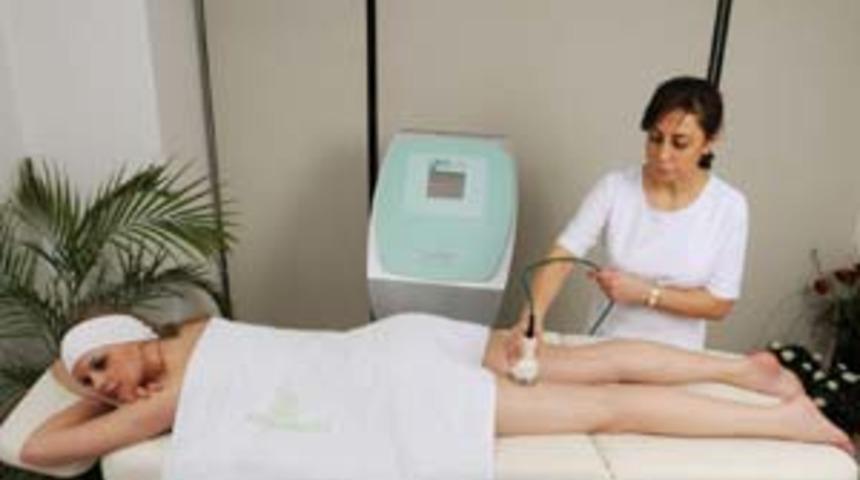 Sel&uuml;lit Tedavisinde Lipocav