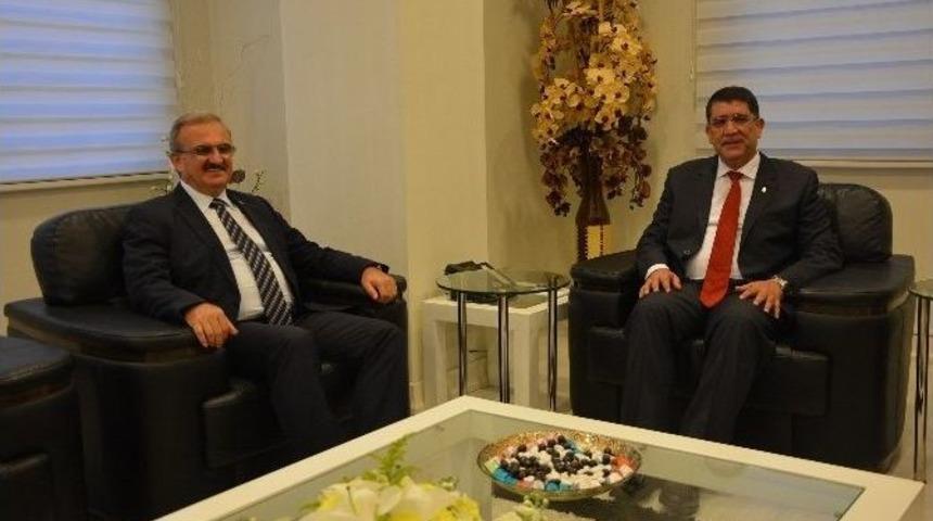 Vali Karaloğlu, Aesob&rsquo;u Ziyaret Etti