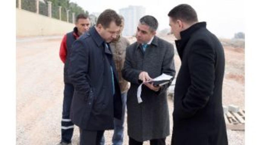 10 Yıllık Yol Sorunu &Ccedil;&ouml;z&uuml;ld&uuml;