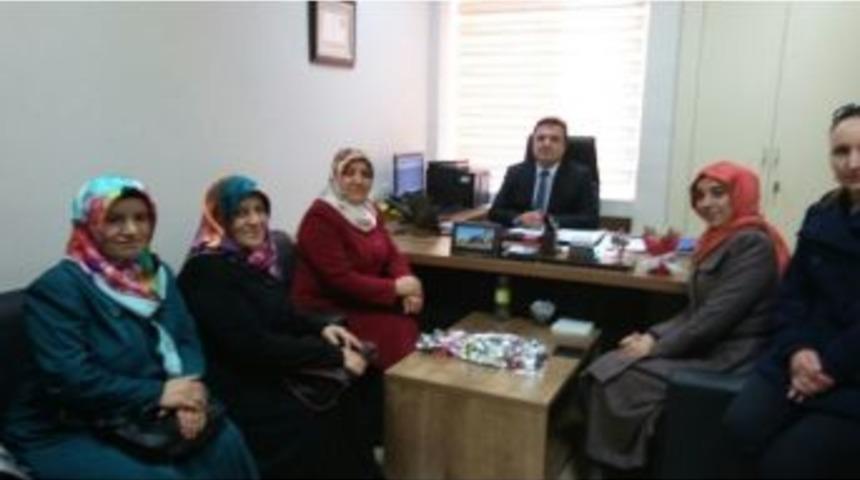 Ak Parti Kadın Kollarından Diş Hastanesine Ziyaret