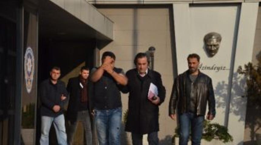 "kamu M&uuml;steşarıyım" Diyerek Devlette İş Vaadiyle Dolandırdı