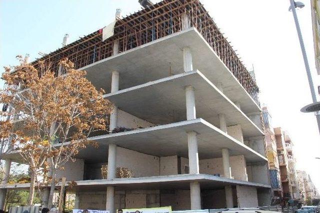 Paralarını Alamayan İnşaat İşçileri Grev Yaptı 2