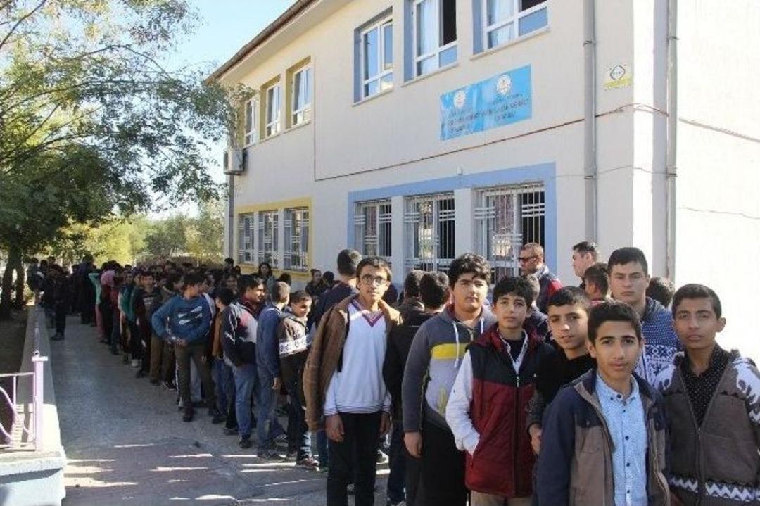 &Ouml;ğrencilere Sınav &Ouml;ncesi Sinema Morali