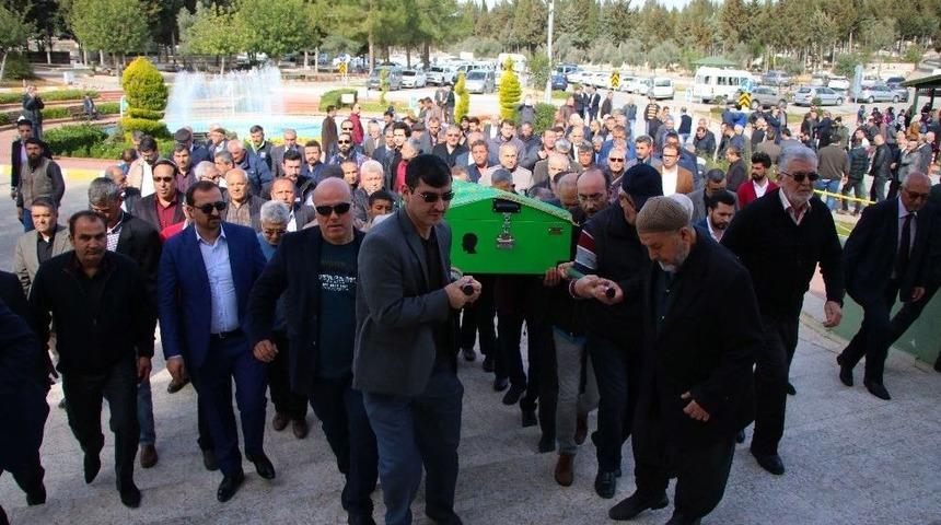 Dr. &Ouml;mer Coşkun Toprağa Verildi