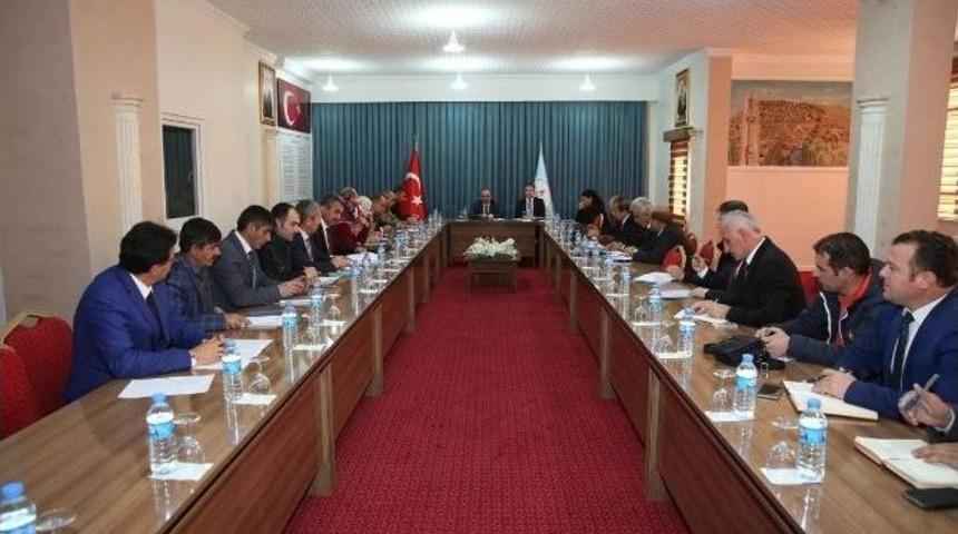 Karla M&uuml;cadele Toplantısı D&uuml;zenledi