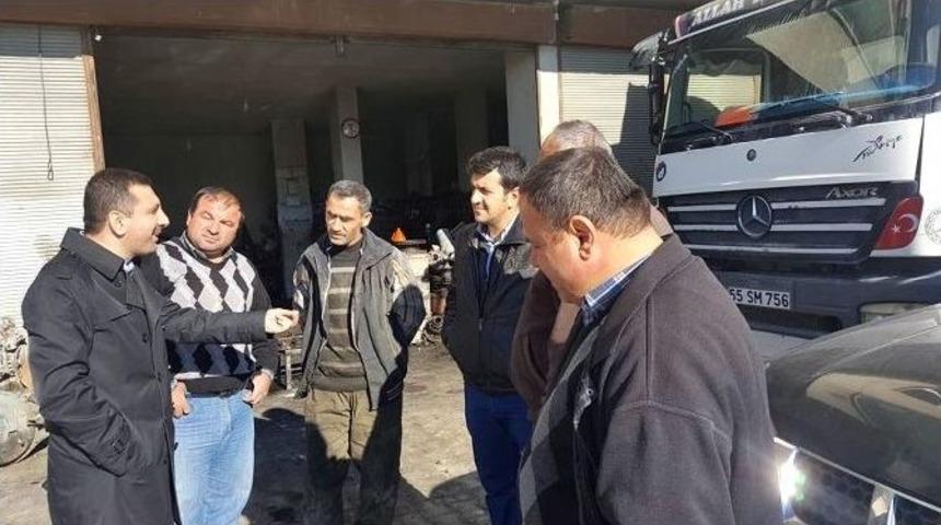 Sarıcaoğlu, Esnaf Ve Vatandaşın Sorunlarını Dinledi