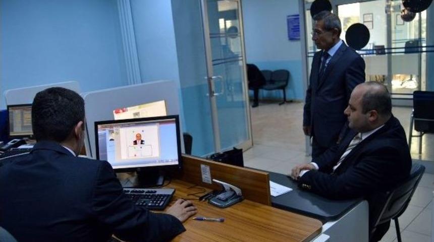 Besni&rsquo;de Yeni Kimlik Kartının Tanıtımı Yapıldı