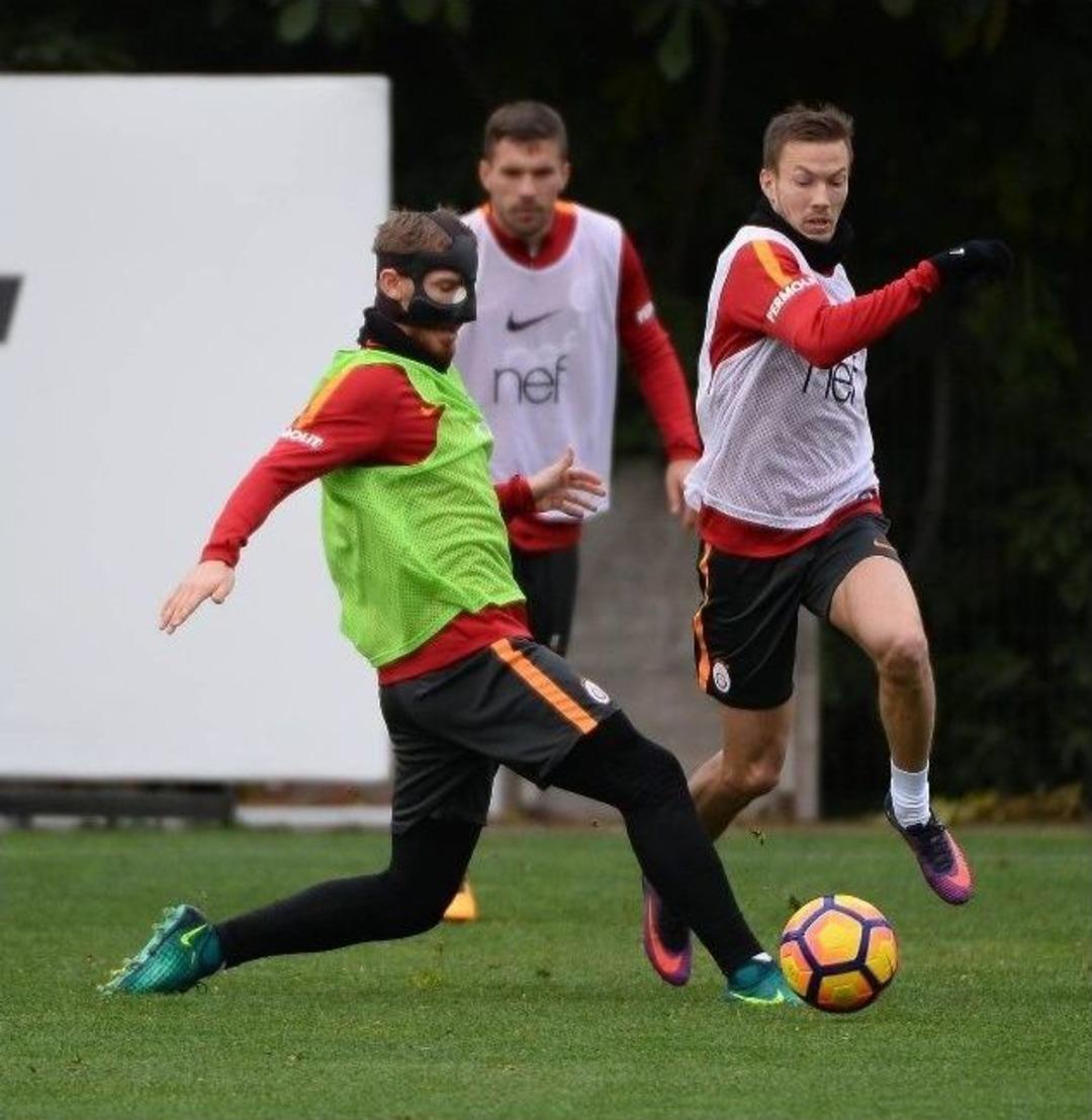 Galatasaray, Bursaspor Ma&ccedil;ı Hazırlıklarını S&uuml;rd&uuml;rd&uuml;