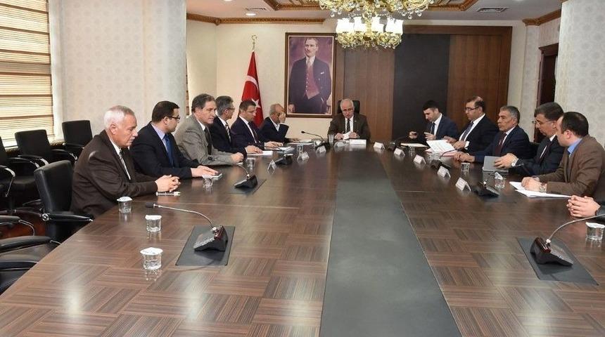 Ey&uuml;p Nebi&rsquo;de Yeni Alan Y&ouml;netimi Oluşturuluyor