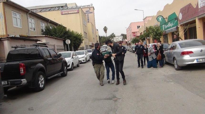 Mersin Adliyesi Karıştı: 2 G&ouml;zaltı