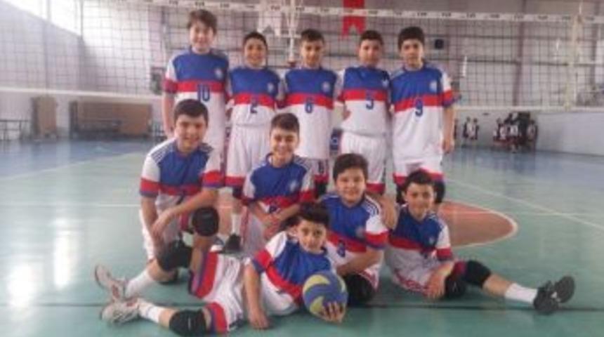 &Ccedil;ankırı Belediye&rsquo;si Voleybol&rsquo;da İl İkincisi Oldu