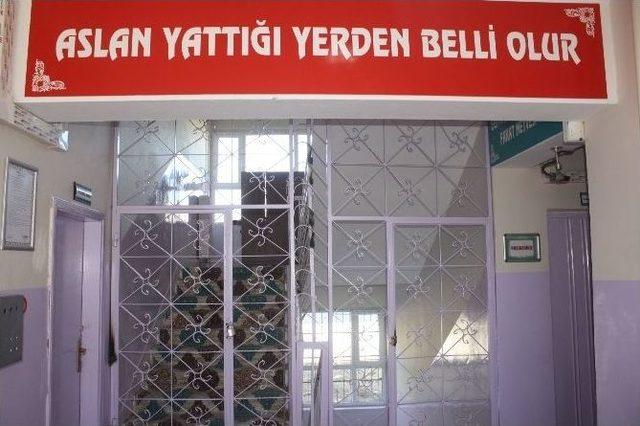 Hask&ouml;y Ybo&rsquo;da Otel Konforu 3