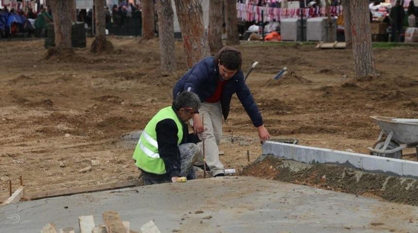 Burhaniye&rsquo;de Şehit Turhan Bayraktar Parkı Yenileniyor