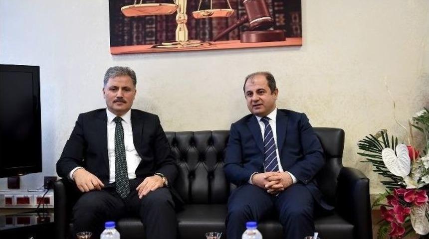 &Ccedil;akır&rsquo;dan Baro Başkanı Han&rsquo;a Ziyaret