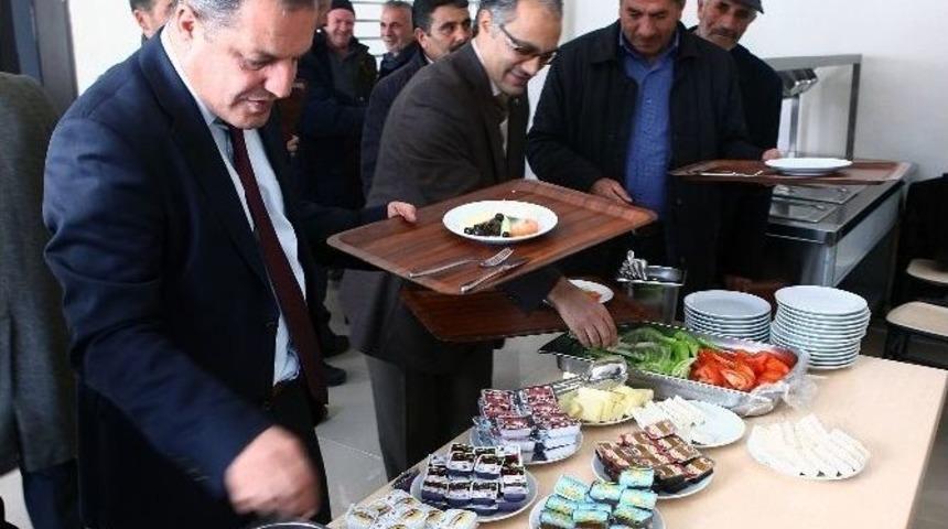 Atat&uuml;rk &Uuml;niversitesi&rsquo;nden B&ouml;lge &Ccedil;ift&ccedil;ilerine Y&ouml;nelik Eğitim Programı