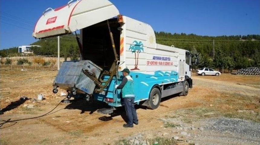 Belediyeden &Ccedil;&ouml;p Konteynırlarına Rutin Bakım