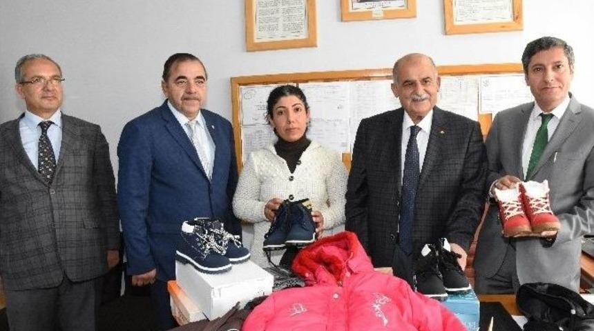 Malatya Tso&rsquo;dan &Ouml;ğrencilere Mont Ve Bot Yardımı