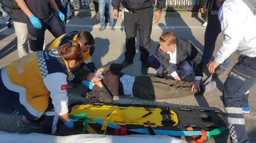 Otomobilin &Ccedil;arptığı Yaşlı Adam Ağır Yaralandı