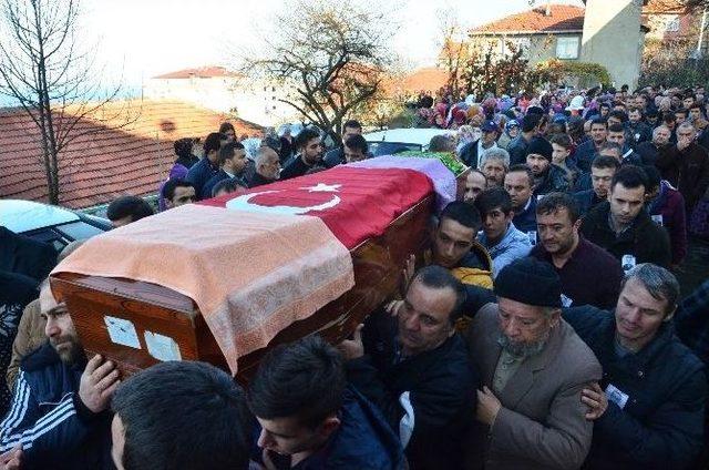 Maden Faciasından Sağ Kurtulup 3 Yıl Sonra Göçükte Ölen İşçi Toprağa Verildi