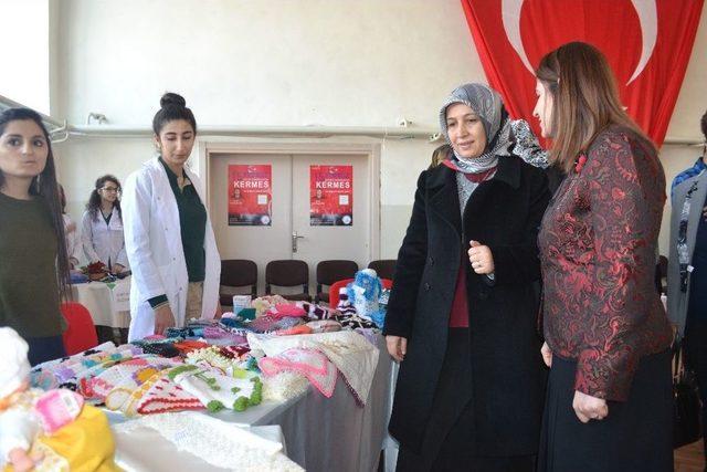 Erzurum’da 15 Temmuz Şehit Ve Gazileri İçin Kermes