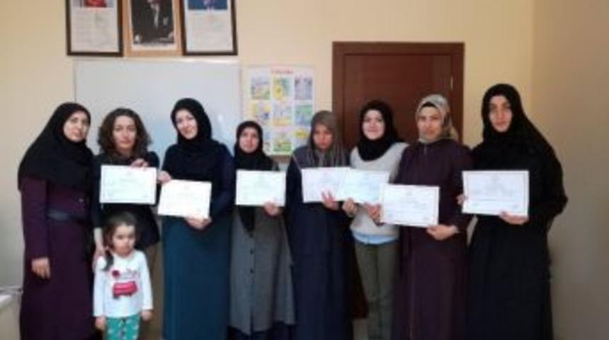 Saraylı Kadınlar Arap&ccedil;a Sertifikası Aldı