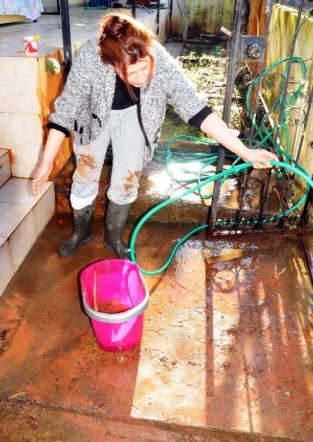 İçme Suyu Isale Hattı Bu Kez Göltürkbükü'nde Patladı