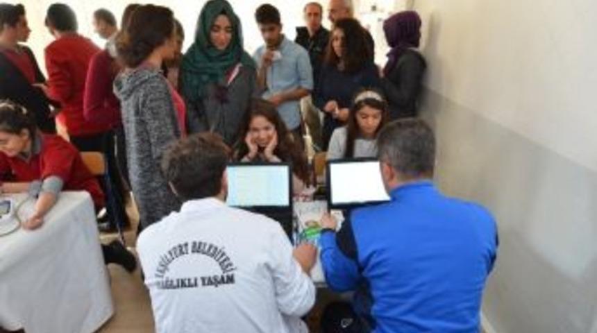 &lsquo;sağlıklı Yaşam Ve Obezite İle M&uuml;cadele&rsquo; Projesi Kapsamında 25 Bin Kişi Tarandı