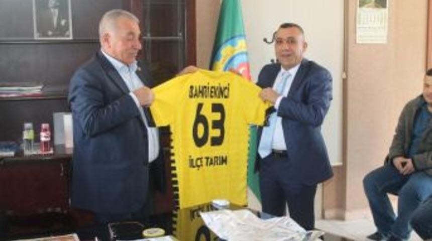 Viranşehir De Başkan Ekinci&rsquo;den İl&ccedil;e Tarıma Destek