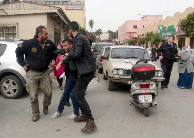 Mersin Adliyesi'nde Arbede: 2 Gözaltı