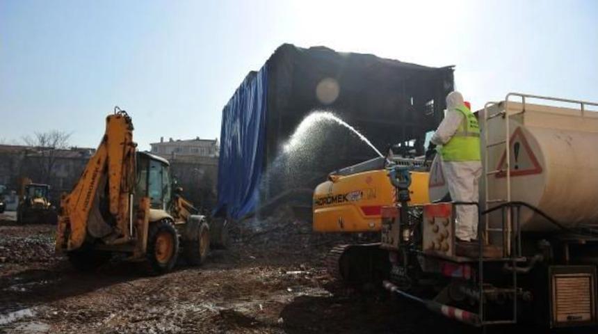 Asbestli Havagazı Fabrikası'nın Yıkımında &Ccedil;evre Sağlığı Uyarısı (2)