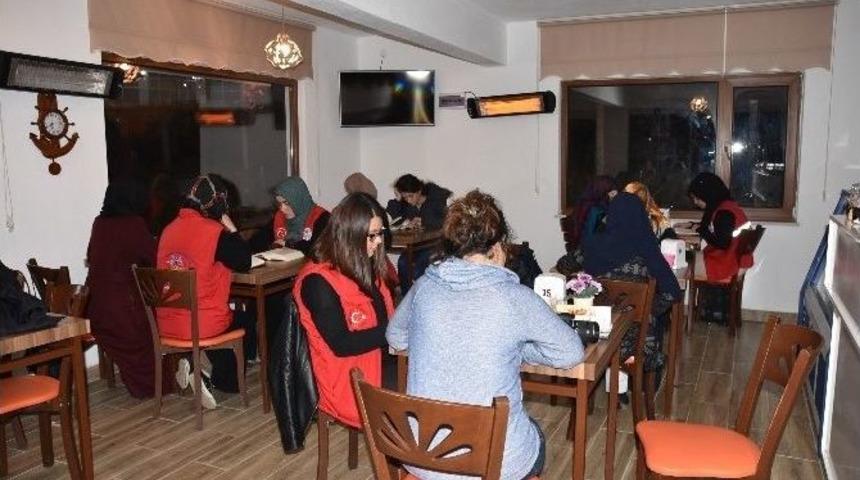 Gen&ccedil;lerle Kıraathaneler Aslına D&ouml;n&uuml;yor