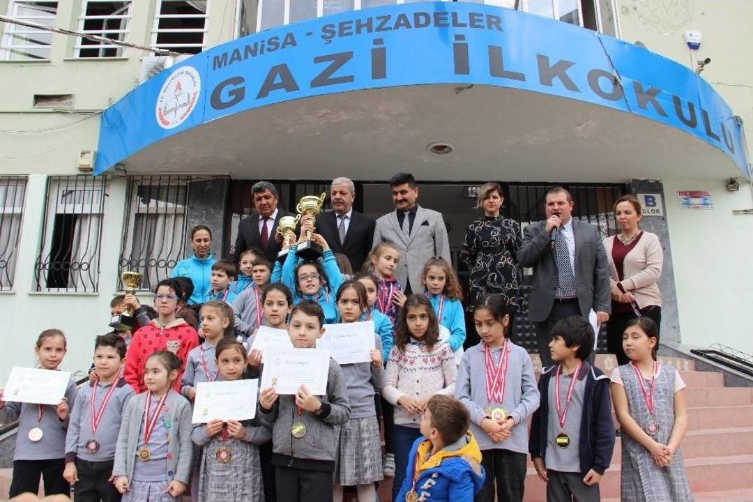 Gazi&rsquo;nin Şampiyonları Gelecek İ&ccedil;in &Uuml;mit Verdi