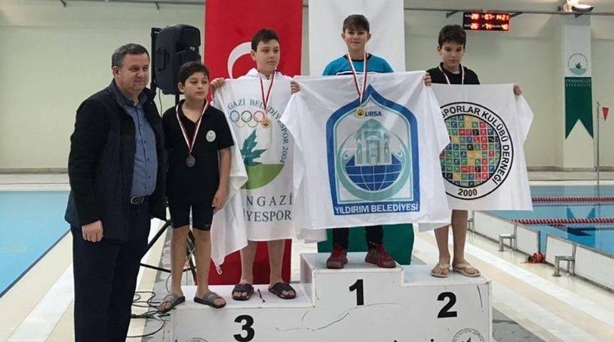 Yıldırımlı Y&uuml;z&uuml;c&uuml;ler Madalyaları Topladı