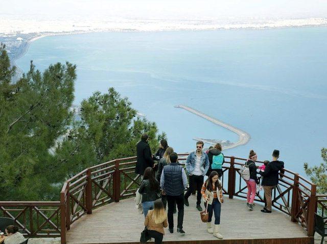 Tünektepe’ye 3 Haftada 25 Bin Kişi Çıktı